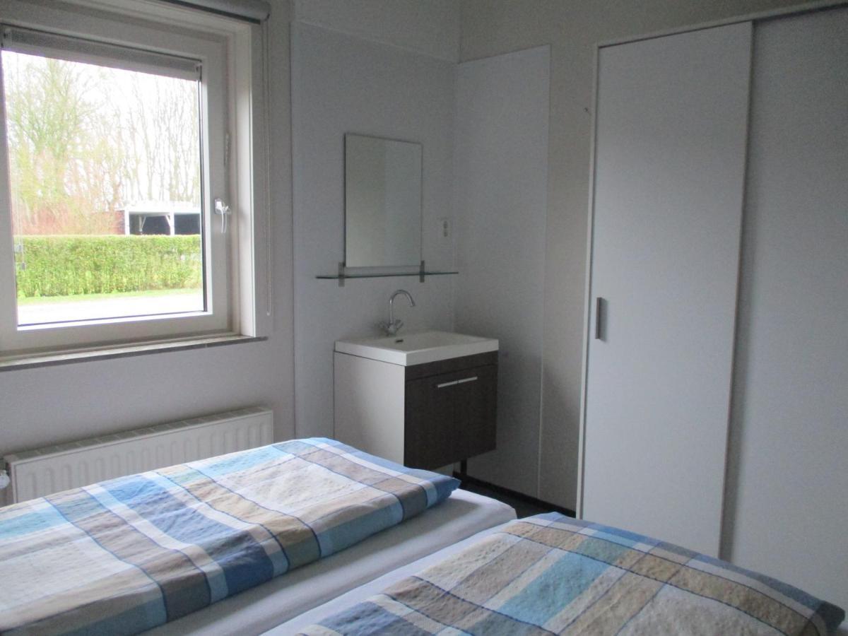 Comfortabel Vakantiehuis Aan Zee En Meer ! Kamperland Exterior photo