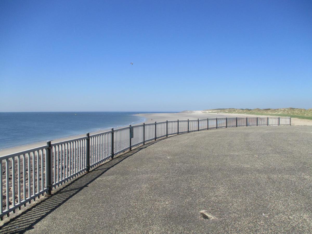 Comfortabel Vakantiehuis Aan Zee En Meer ! Kamperland Exterior photo